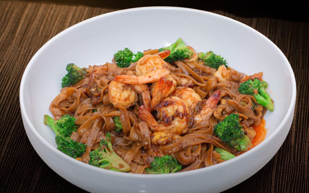 Resep Pad See Ew Otentik Thailand: Kwetiau Kecap Gurih Aroma Wok Hei